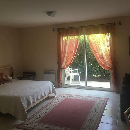 Varetz Chambres D'Hotes La Coloniale מראה חיצוני תמונה