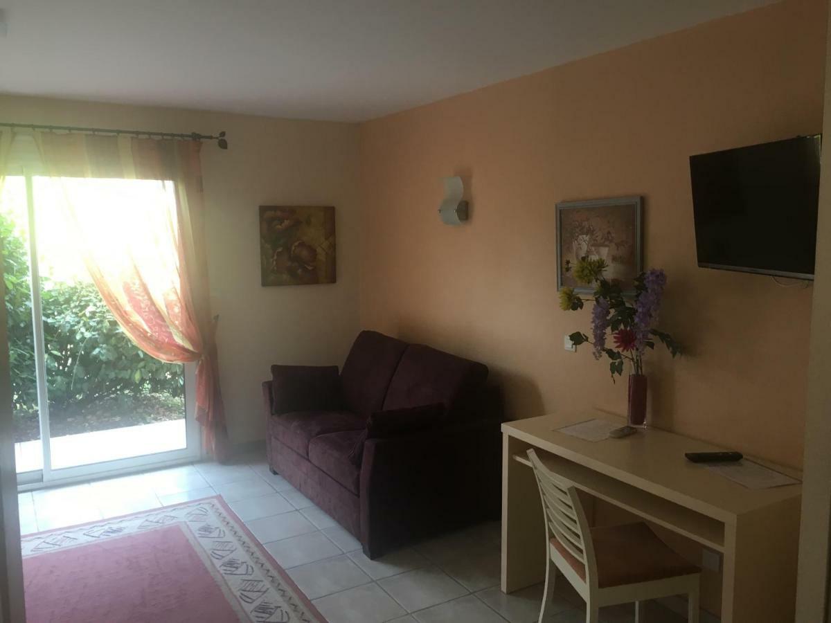 Varetz Chambres D'Hotes La Coloniale מראה חיצוני תמונה