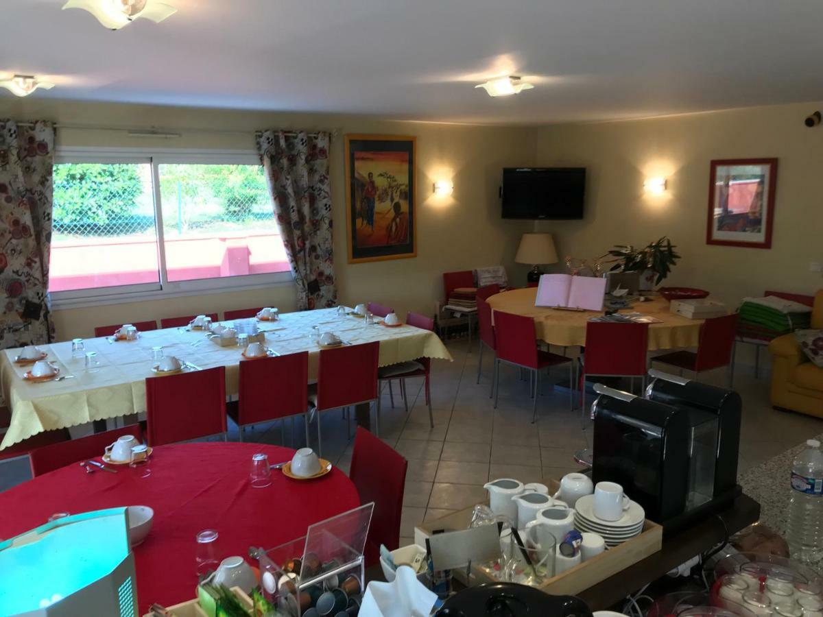 Varetz Chambres D'Hotes La Coloniale מראה חיצוני תמונה